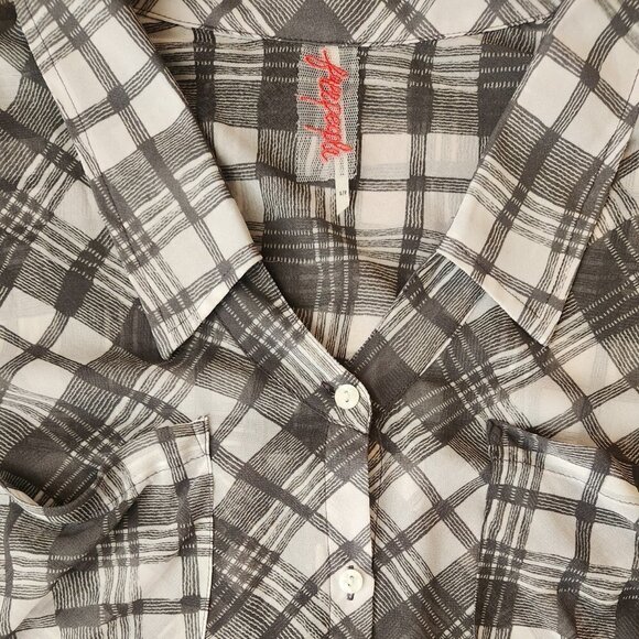 FREE PEOPLE SHEER BLOUSE BLACK & WHITE PLAID - LOOKS AMAZING ON!  S/M - Picture 5 of 10